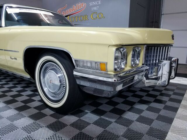 1971 Casablanca Yellow Cadillac DeVille Coupe