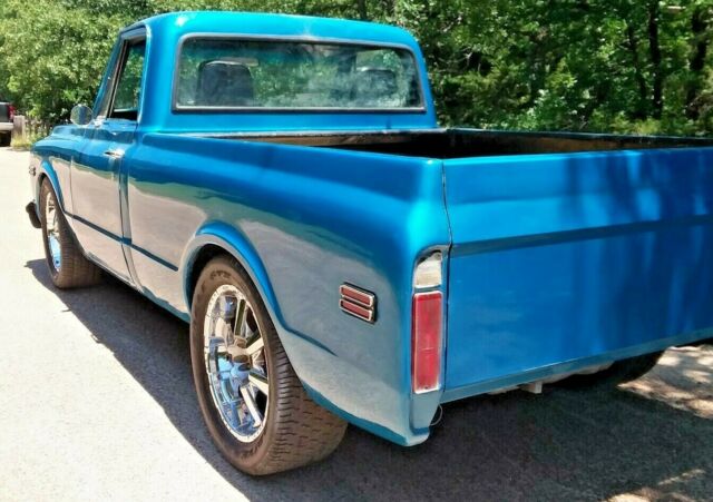 1972 Blue Chevrolet C-10 Standard Cab Pickup