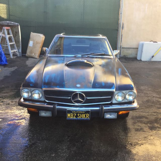 1972 Dark Blue Mercedes-Benz 300-Series Roadster