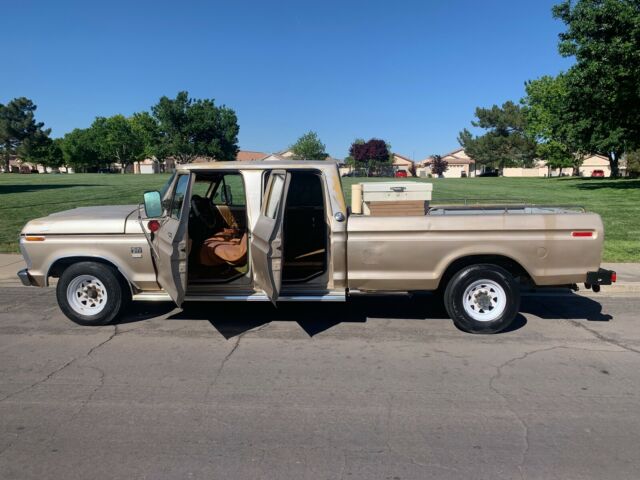 1973 Brown Ford F-350 CRew Cab Pickup