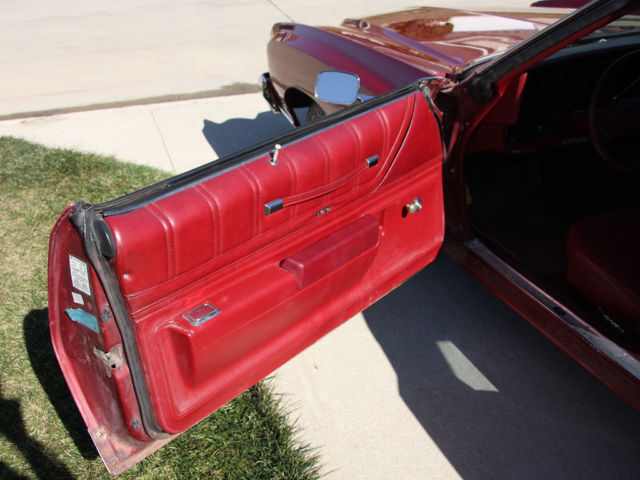 1973 Maroon Chevrolet Monte Carlo Hardtop