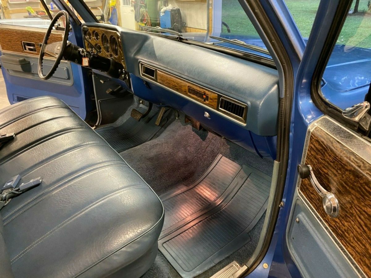 1976 Blue Chevrolet C-10 Standard Cab Pickup