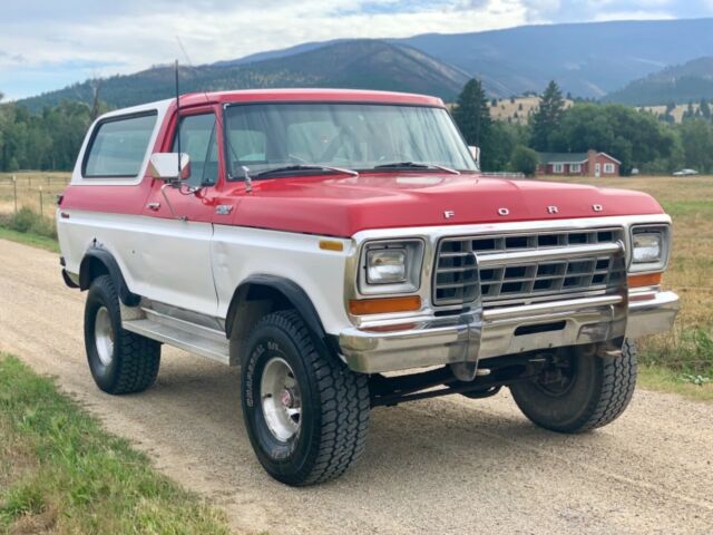 1979 White Ford Bronco Convertible