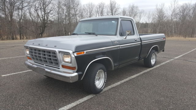 1979 Black/Gray Ford F-100 PICKUP