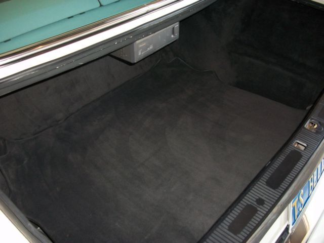 1984 Classic White Mercedes-Benz 500-Series Coupe