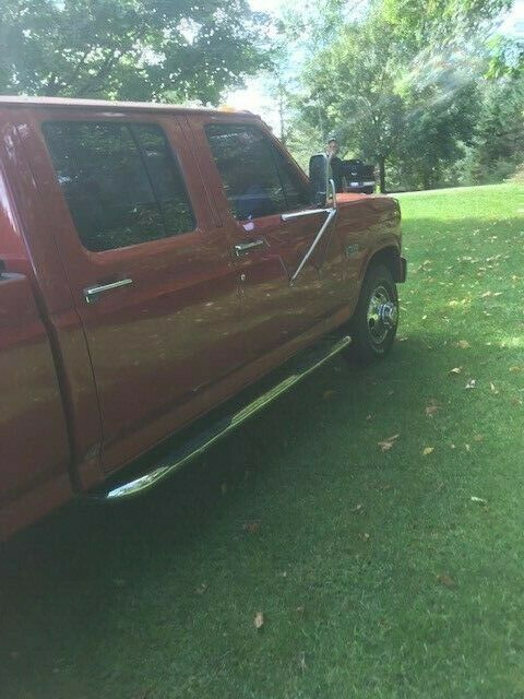 1986 Red Ford F-350 Crew Cab Pickup