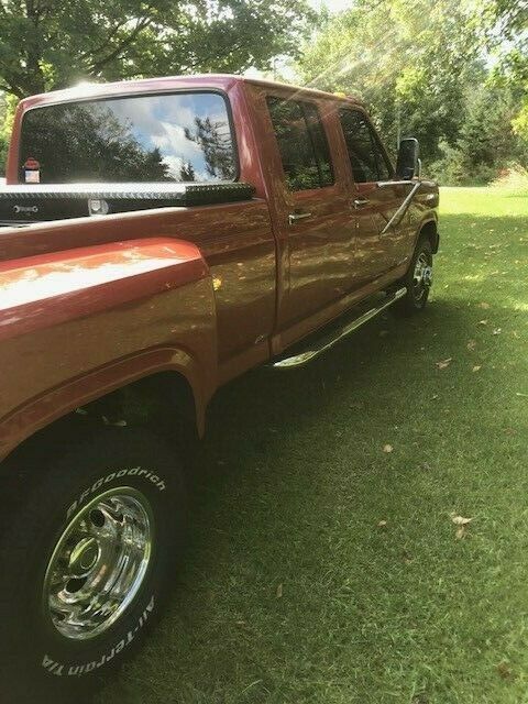 1986 Red Ford F-350 Crew Cab Pickup