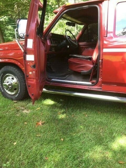 1986 Red Ford F-350 Crew Cab Pickup