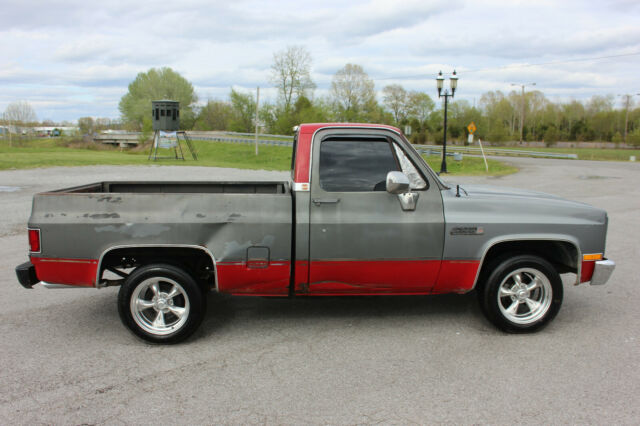 1986 Red GMC Sierra 1500 Standard Cab Pickup