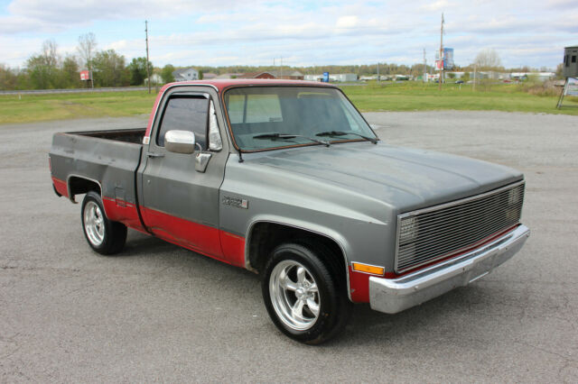 1986 Red GMC Sierra 1500 Standard Cab Pickup