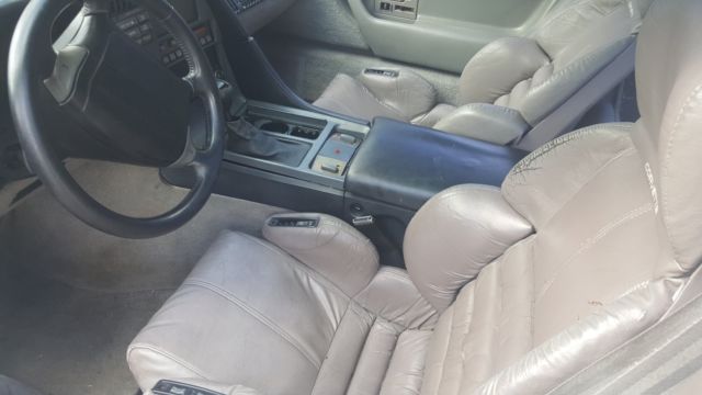 1990 White Chevrolet Corvette Coupe