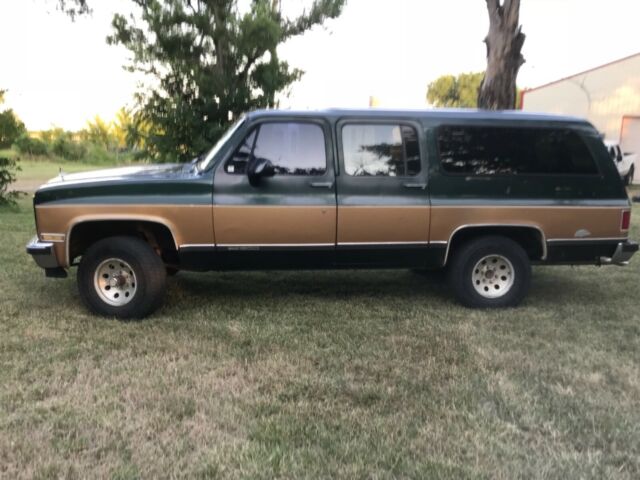 1990 Green GMC Suburban SUV