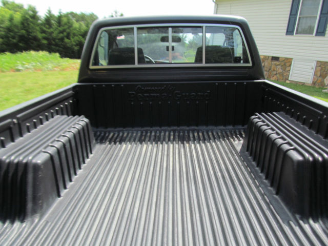 1992 Gray Toyota Pickup Standard Cab Pickup