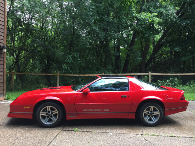 1986 Red Chevrolet Camaro Coupe