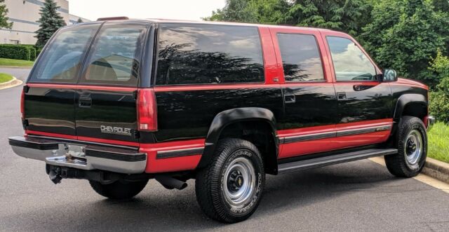 1994 Red / Black Chevrolet Suburban