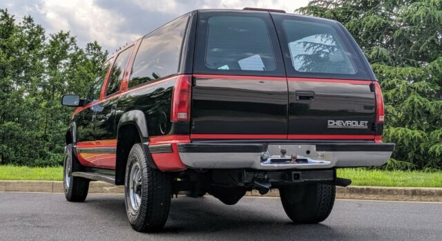 1994 Red / Black Chevrolet Suburban