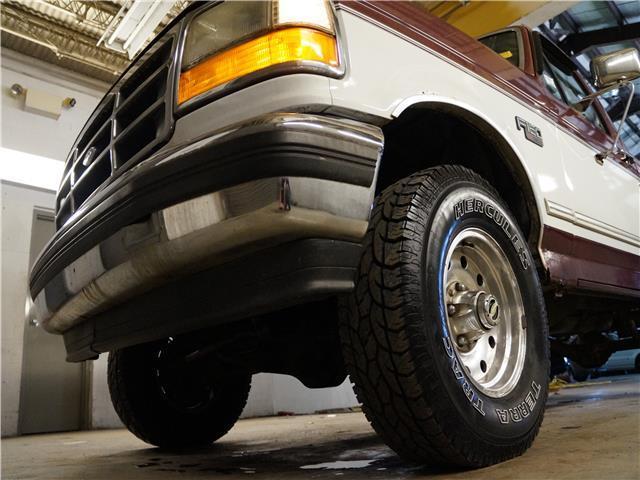1993 Red Ford F-150 Truck