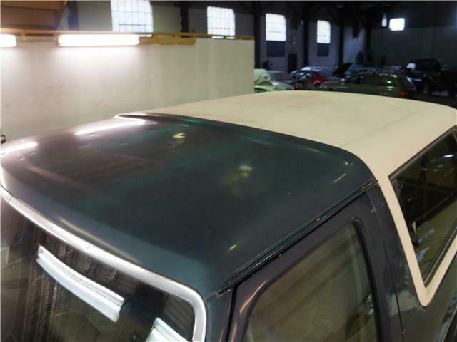 1993 Green Ford Bronco Sport Utility