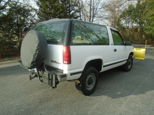 1994 White GMC Yukon SUV