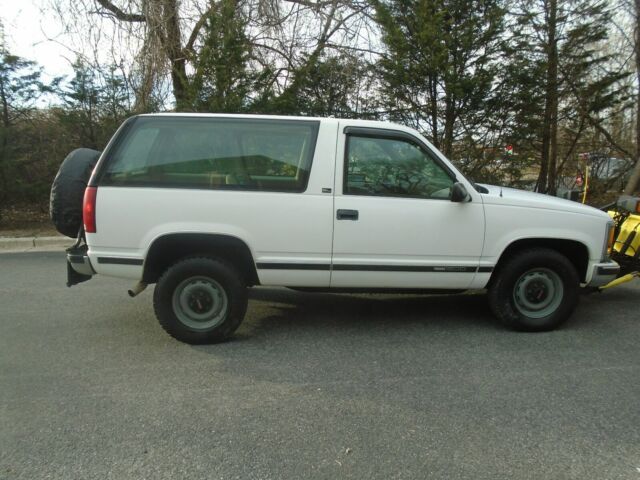 1994 White GMC Yukon SUV