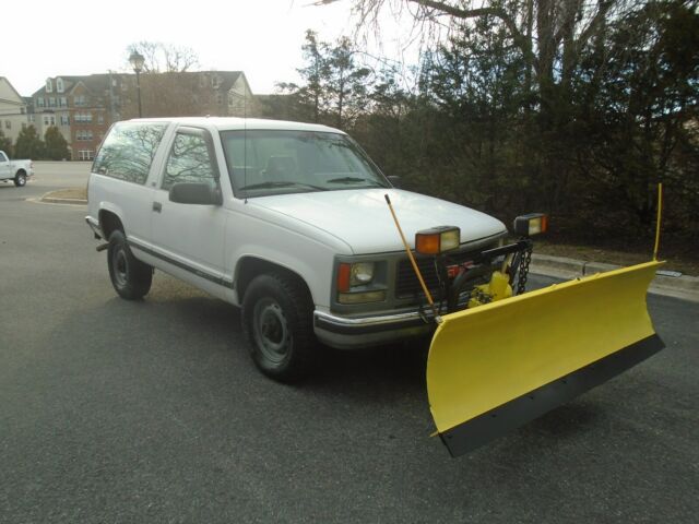 1994 White GMC Yukon SUV