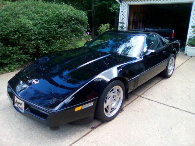 1990 Black Chevrolet Corvette Hatchback