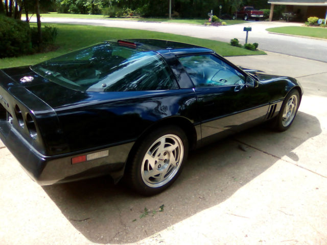1990 Black Chevrolet Corvette Hatchback