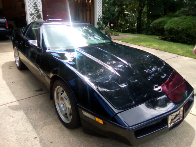 1990 Black Chevrolet Corvette Hatchback
