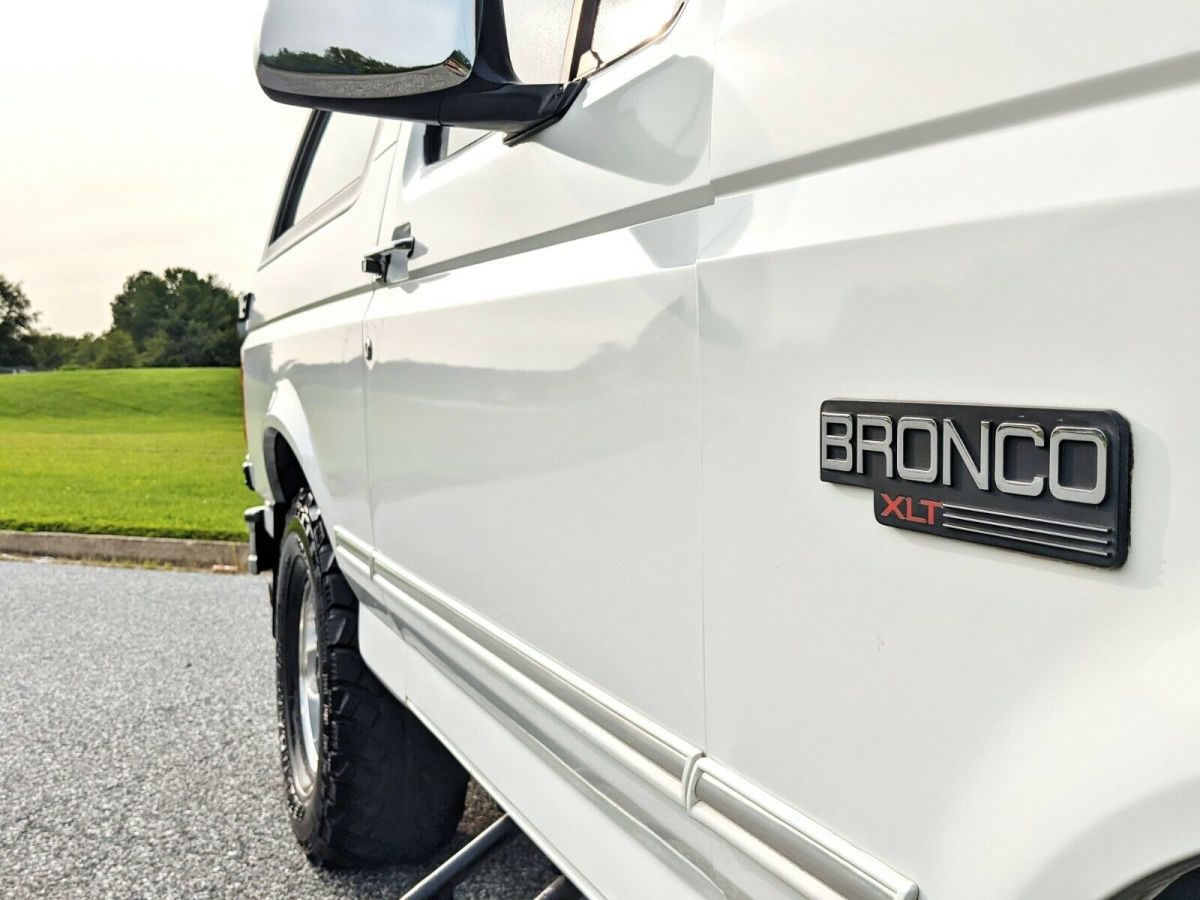 1994 White Ford Bronco