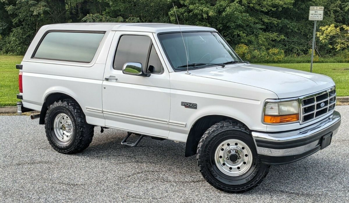 1994 White Ford Bronco