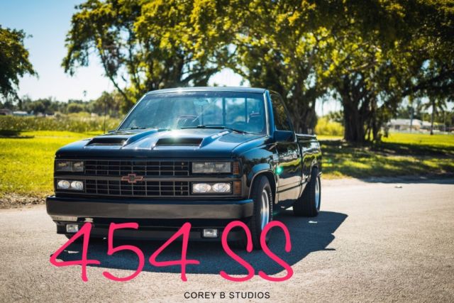 1990 BLACK Chevrolet SS PICK UP