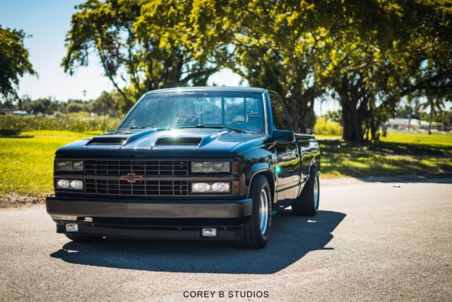 1990 BLACK Chevrolet SS PICK UP