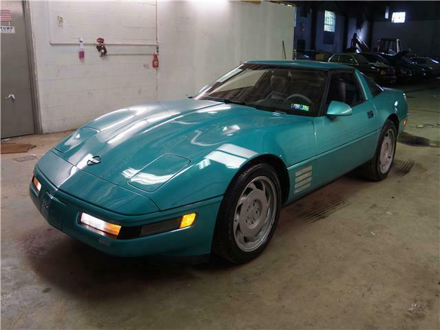 1991 Teal Chevrolet Corvette Coupe Hatchback