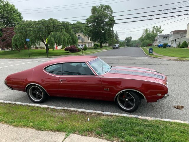 1969 Oldsmobile Cutlass Coupe