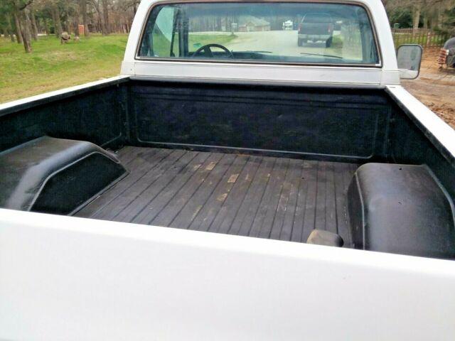 1978 White Chevrolet C-10 Standard Cab Pickup