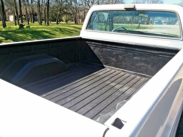 1978 White Chevrolet C-10 Standard Cab Pickup