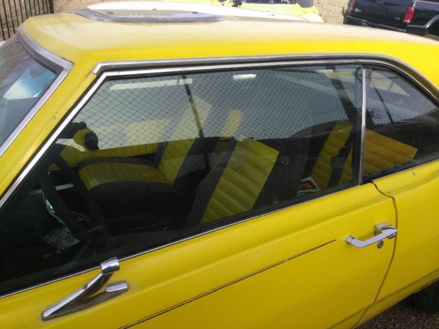 1973 Yellow Dodge Dart Coupe