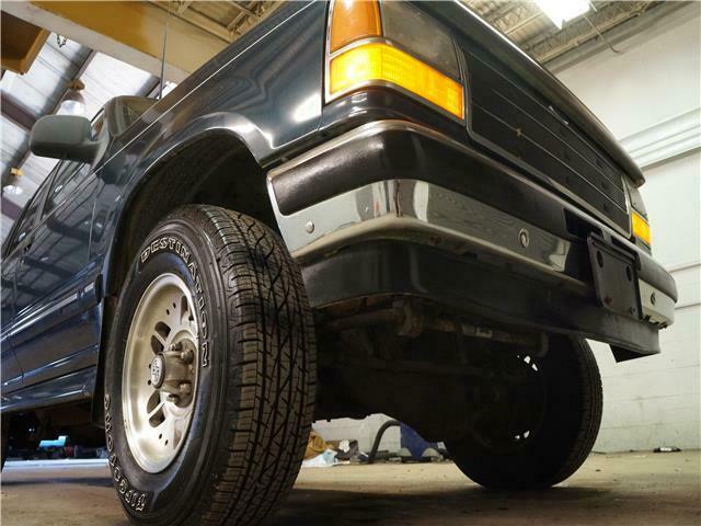 1994 Green Ford Explorer SUV