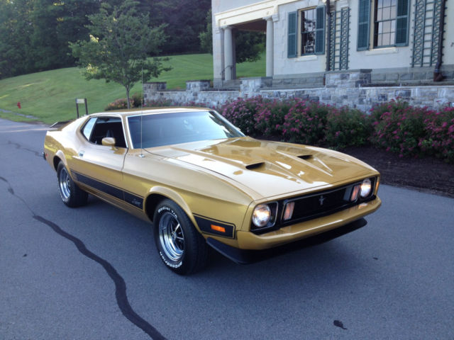 1973 GOLD Ford Mustang Coupe