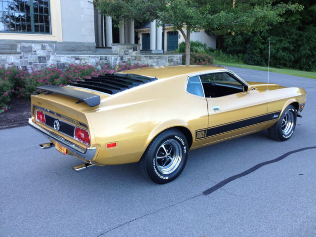 1973 GOLD Ford Mustang Coupe