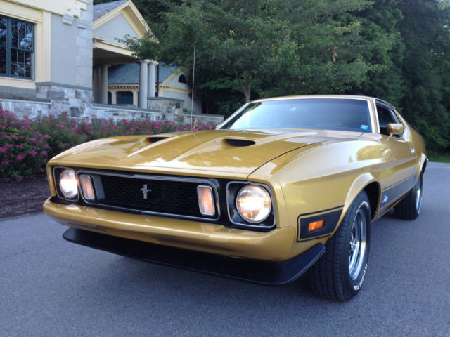 1973 GOLD Ford Mustang Coupe