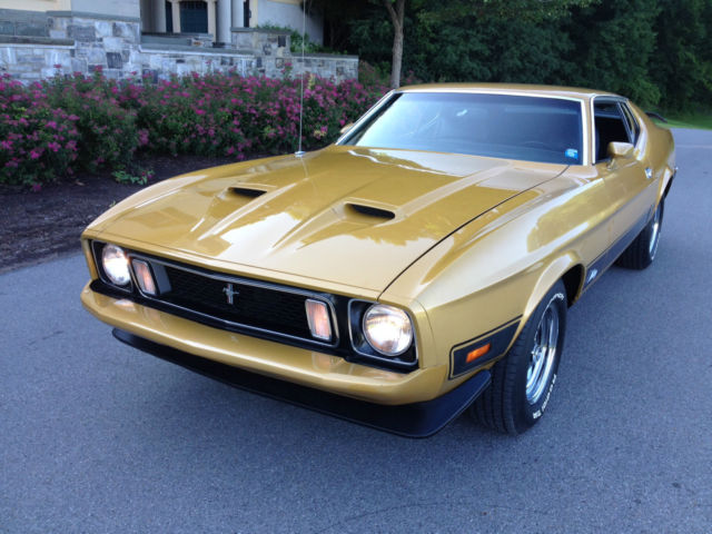 1973 GOLD Ford Mustang Coupe