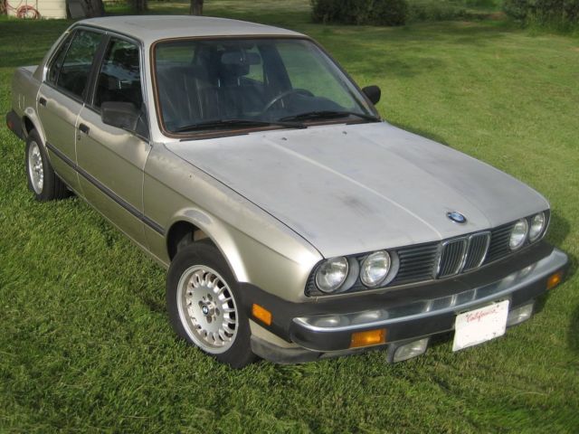1985 Silver BMW 3-Series Sedan
