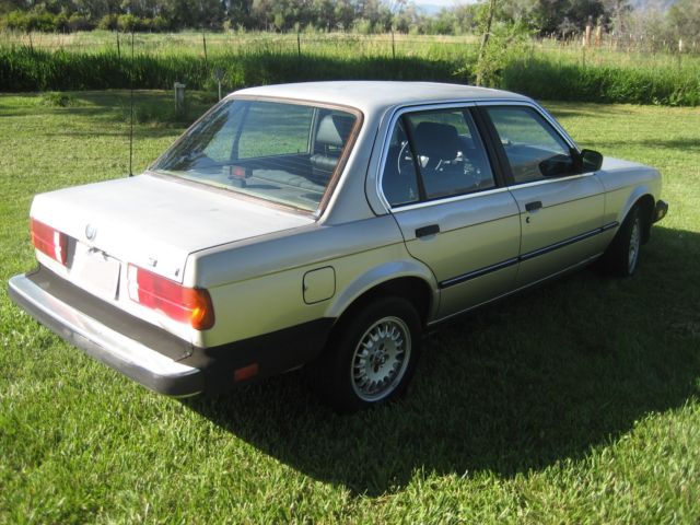 1985 Silver BMW 3-Series Sedan