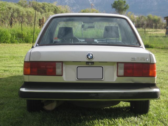 1985 Silver BMW 3-Series Sedan