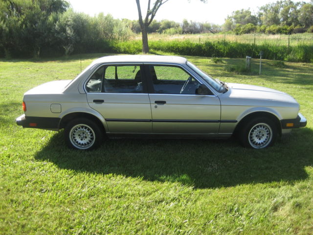 1985 Silver BMW 3-Series Sedan