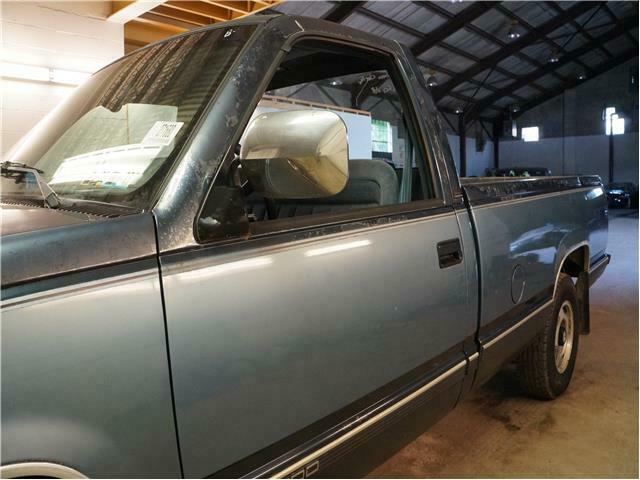 1988 Blue GMC 1/2 Ton Pickups --