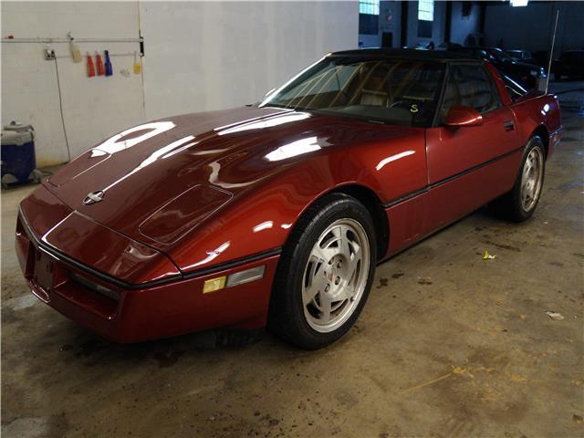 1990 Burgundy Chevrolet Corvette --