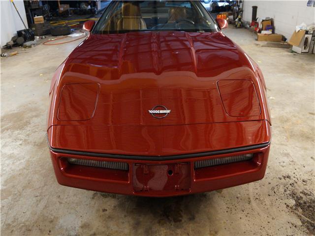 1990 Burgundy Chevrolet Corvette --