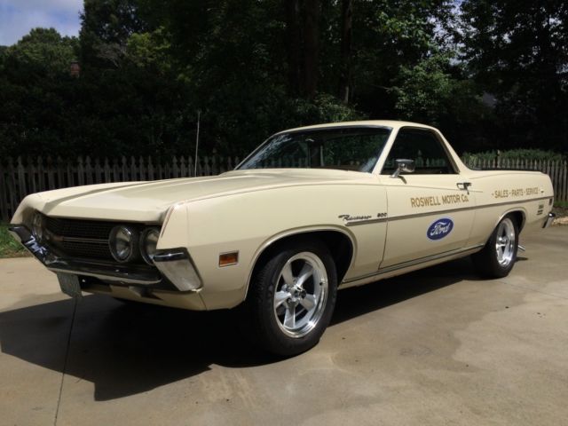 1970 Light Gold (Cream) Ford Ranchero Coupe Utility